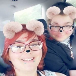 Meet your Posher, Leslie